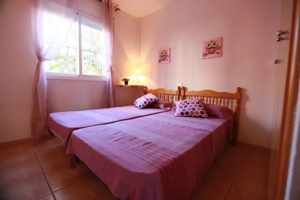 Apartamento Bonito Para 6 Personas En Cambrils Spain
